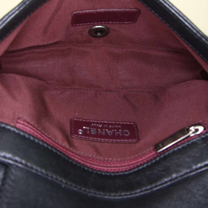 Chanel Mademoiselle shoulder bag in black leather and brown tweed - Detail D3
