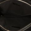 Sac cabas Chanel 31 en cuir matelassé noir - Detail D3 thumbnail