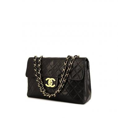 Sac à main Chanel Timeless Maxi Jumbo en cuir matelassé noir