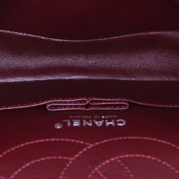 Sac à main Chanel 2.55 Lucky Charms en cuir matelassé noir - Detail D3