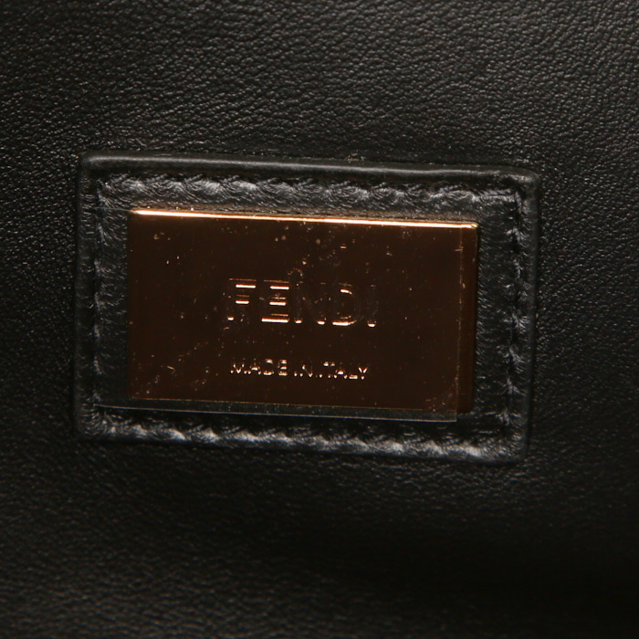 Sac à main Fendi Peekaboo grand modèle en cuir noir - Detail D3