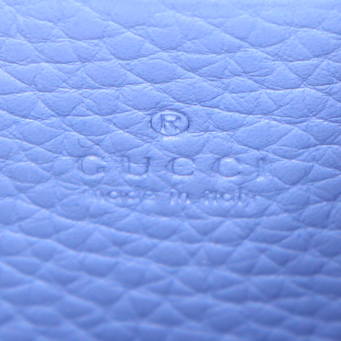 Gucci GG Marmont shoulder bag in blue grained leather - Detail D3