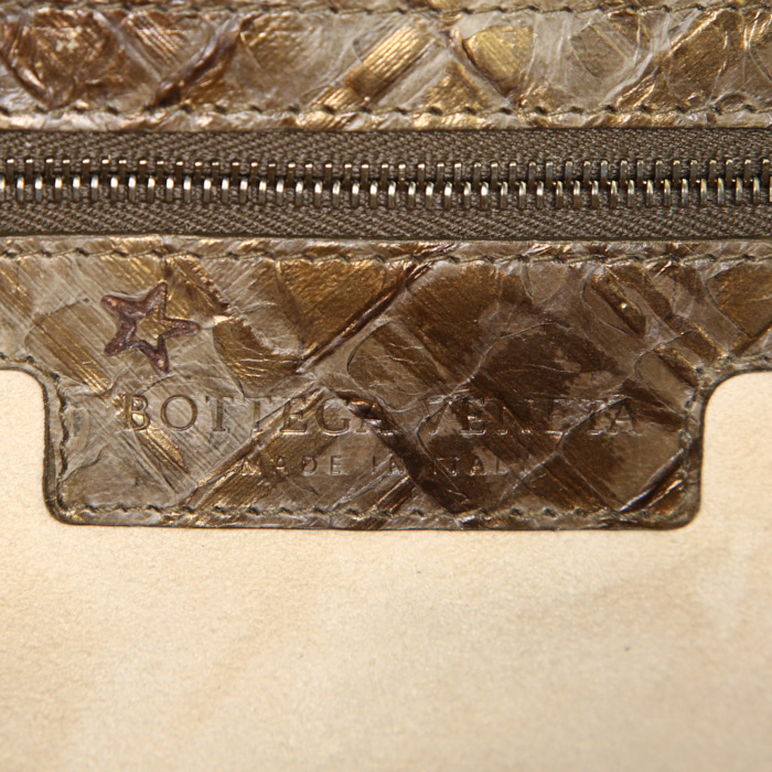 Borsa Bottega Veneta in serpente d'acqua mordoré - Detail D4