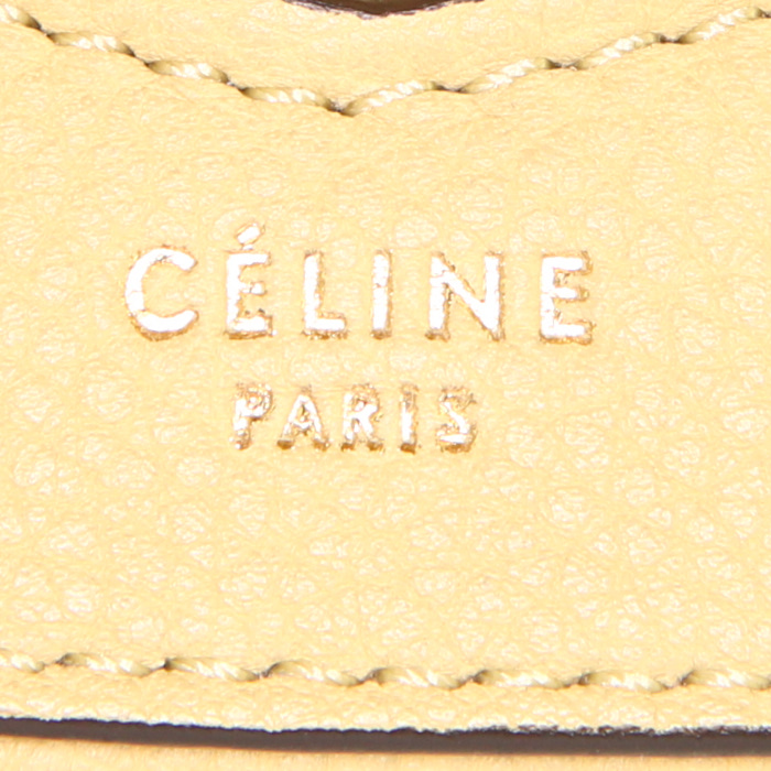 Céline Trotteur small model shoulder bag in yellow grained leather - Detail D3