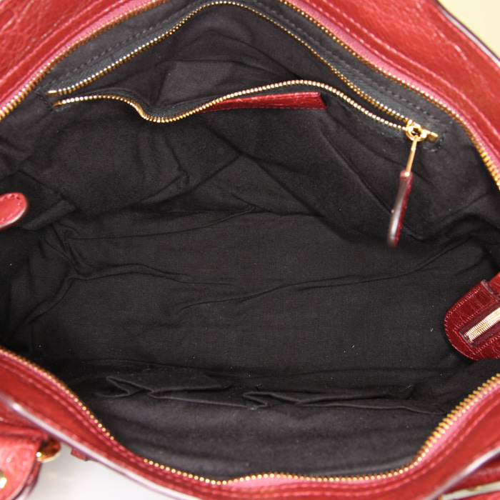 Bolso de mano Balenciaga Classic City en cuero color burdeos - Detail D3