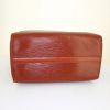 Bolso de mano Louis Vuitton Speedy 30 en cuero Epi marrón - Detail D4 thumbnail