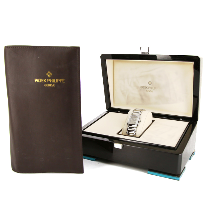 Montre Patek Philippe Twenty Four en acier Ref :  4910 Vers  2008 - Detail D2