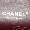 Bolso de mano Chanel Timeless Classic en cuero acolchado negro - Detail D4 thumbnail