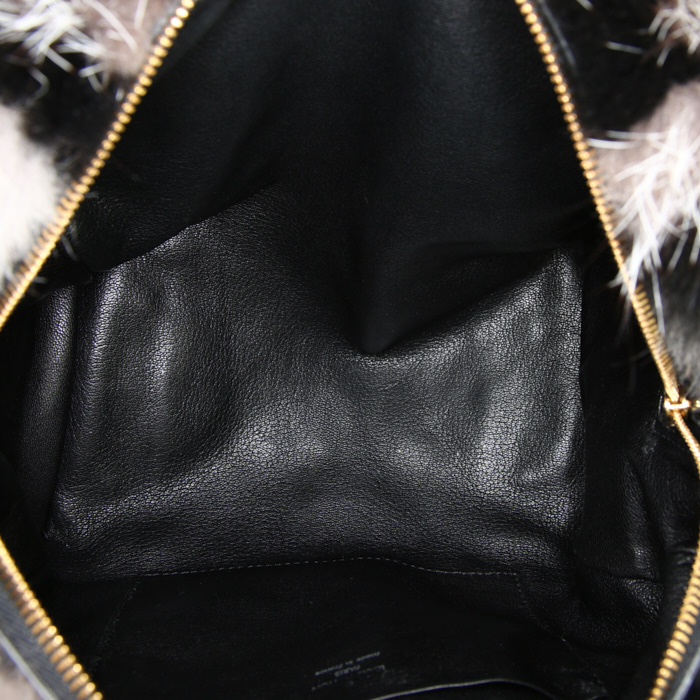 Sac à main Louis Vuitton Speedy Damier Clair Obscur en fourrure damier blanche et noire et cuir noir - Detail D2