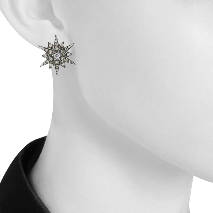 H. Stern Stars earrings in yellow gold, blackened gold and diamonds - Detail D1