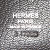 Bolso para llevar al hombro o en la mano Hermès Rugby - Top en cuero Evergrain color ébano - Detail D3 thumbnail