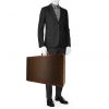 Louis Vuitton Bisten 70 rigid suitcase in brown monogram canvas and natural leather - Detail D1 thumbnail