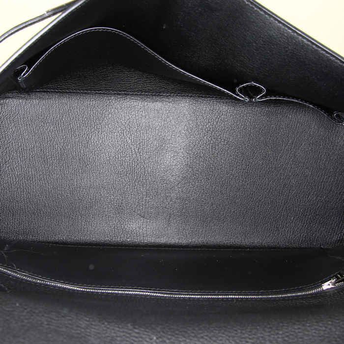 Sac à main Hermes Kelly Shoulder en cuir togo noir - Detail D2