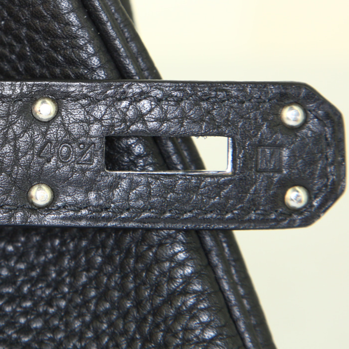Sac à main Hermes Kelly Shoulder en cuir togo noir - Detail D4