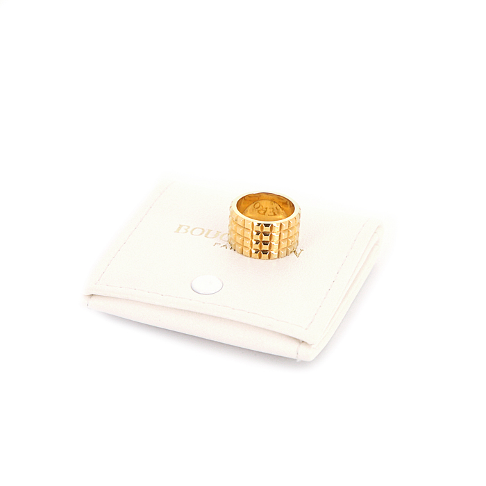 Boucheron Clou de Paris large model ring in yellow gold - Detail D2