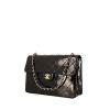 Chanel Timeless jumbo shoulder bag in black patent leather - 00pp thumbnail