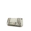Chanel Baguette shoulder bag in silver quilted leather - 00pp thumbnail