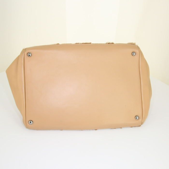 Borsa Chanel Petit Shopping in puledro bicolore beige e marrone e pelle beige - Detail D4