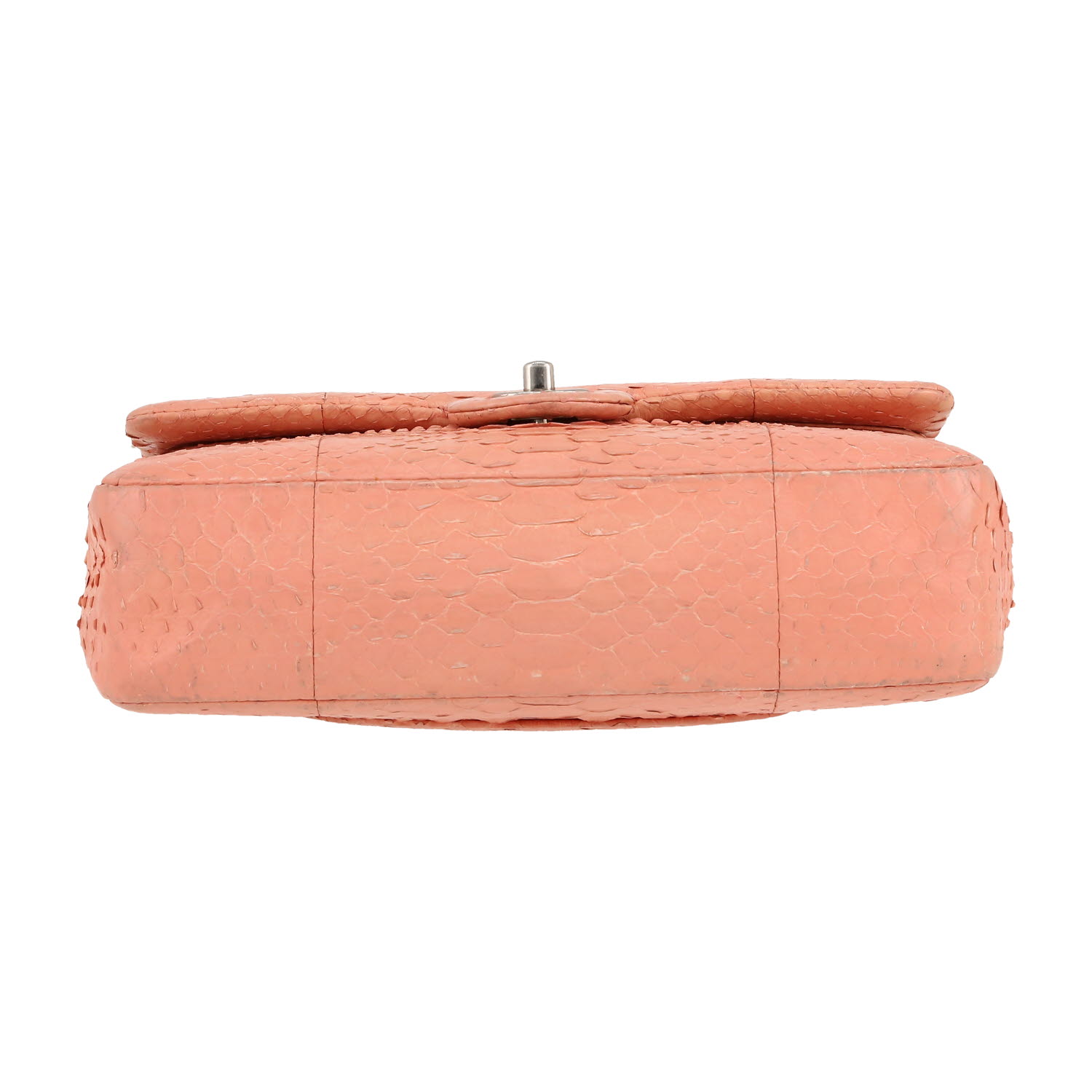 Bolso de mano Chanel  Timeless Classic en piel de pitón color salmón - Detail D1