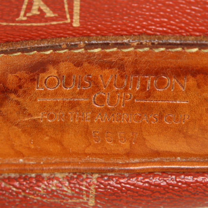 Sac de voyage Louis Vuitton America's Cup en toile siglée orange et cuir naturel - Detail D3