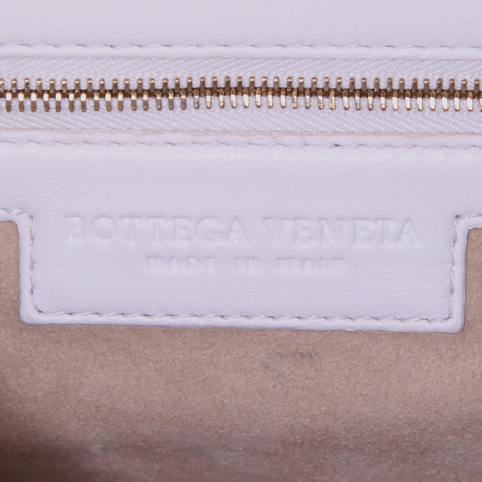 Bottega Veneta Veneta handbag in off-white intrecciato leather - Detail D3