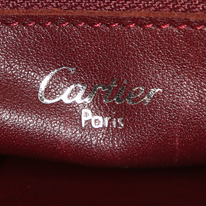 Cartier Cabochon bag worn on the shoulder or carried in the hand in black grained leather - Detail D3