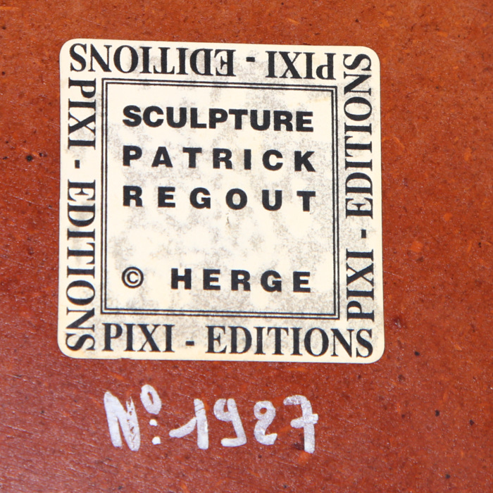 "The blue lotus - Tintin and Snowy in the vase" sculpture, Patrick Regout, polychrome resin, 1991