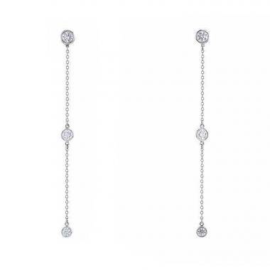 Paire de pendants d'oreilles Tiffany & Co Diamonds By The Yard en platine et diamants