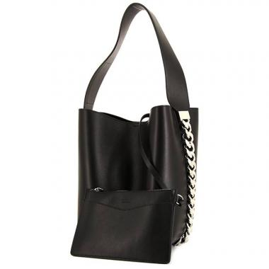 Shopping bag Givenchy Infinity in pelle liscia nera decorata con catene