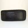 Chanel Coco Cocoon handbag in black leather - Detail D4 thumbnail