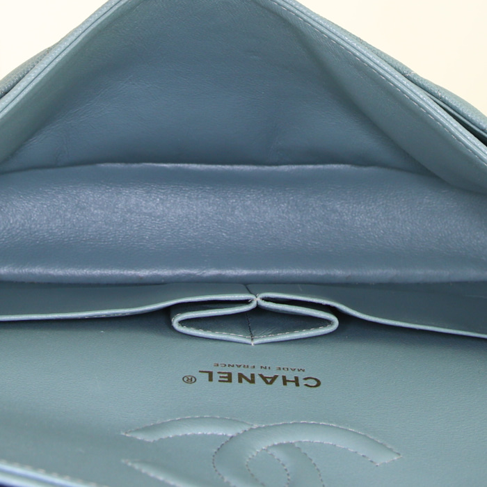 Borsa da spalla o a mano Chanel Timeless Classic in pelle trapuntata verde Mandorla - Detail D3