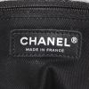 Chanel Timeless Maxi Jumbo handbag in black and white woollen fabric - Detail D4 thumbnail