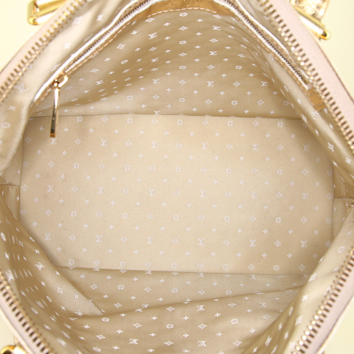 Louis Vuitton Lockit handbag in gold suhali leather and gold - Detail D2