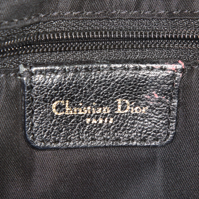 Bolso de mano Dior Saddle en cuero negro - Detail D3