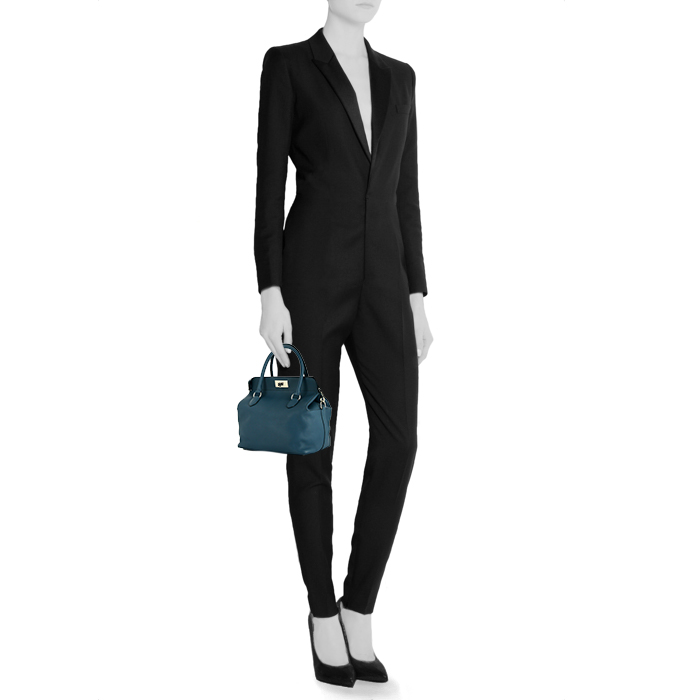 Hermès Tool Box medium model handbag in pigeon blue Swift leather - Detail D1
