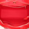 Bolso de mano Louis Vuitton Brea en charol Monogram rojo - Detail D3 thumbnail