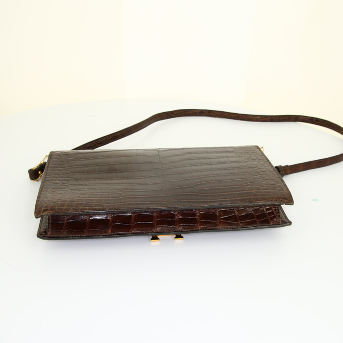 Hermes Lydie shoulder bag in brown crocodile - Detail D4