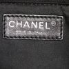 Bolso de mano Chanel Timeless Maxi Jumbo en piel de pitón negra - Detail D3 thumbnail