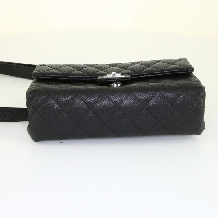 Chanel clutch-belt in black quilted grained leather - Detail D4
