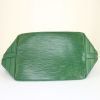 Louis Vuitton grand Noé large model shopping bag in green epi leather - Detail D4 thumbnail