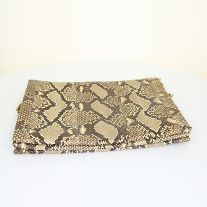 Pochette Céline Trio in pelle beige - Detail D4