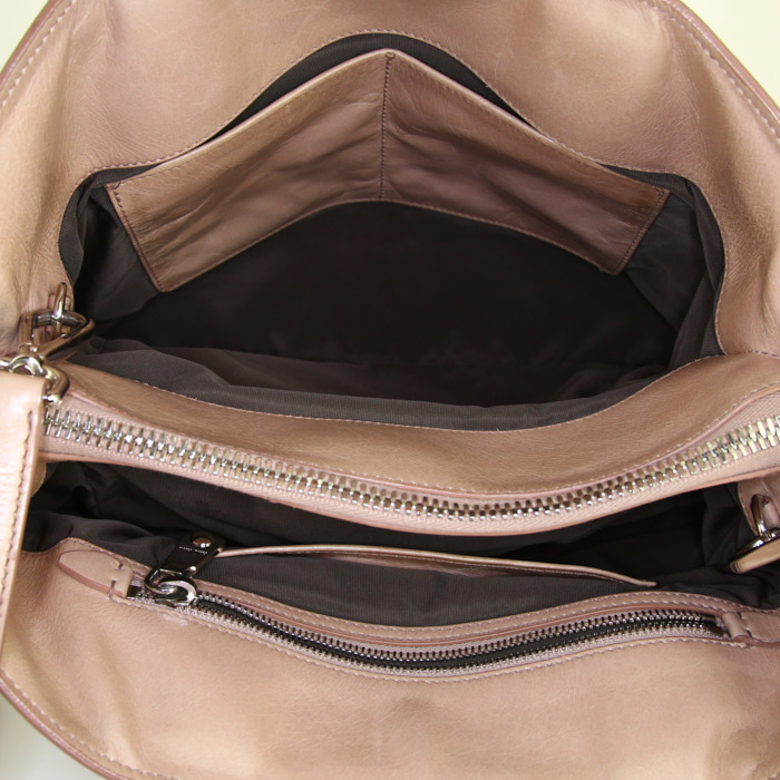 Sac à main Miu Miu en cuir rose - Detail D3