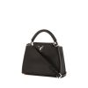 Bolso de mano Louis Vuitton Capucines en cuero granulado negro - 00pp thumbnail