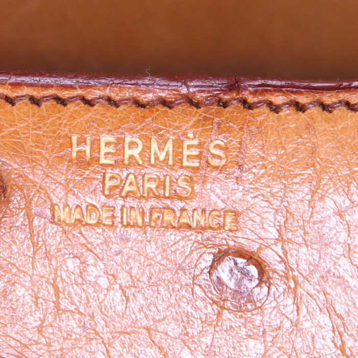 Hermes Constance bag worn on the shoulder or carried in the hand in gold ostrich leather - Detail D4