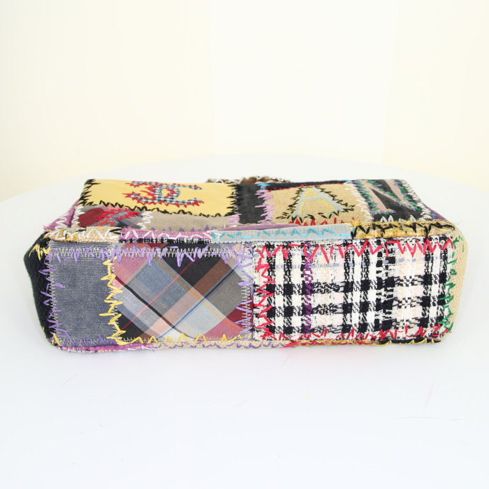 Bolso bandolera Chanel Timeless en lona y cuero multicolor - Detail D5