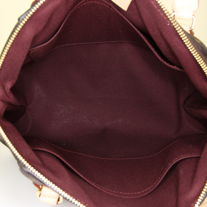 Bolso bandolera Louis Vuitton Rivoli en lona Monogram revestida marrón y cuero natural - Detail D3