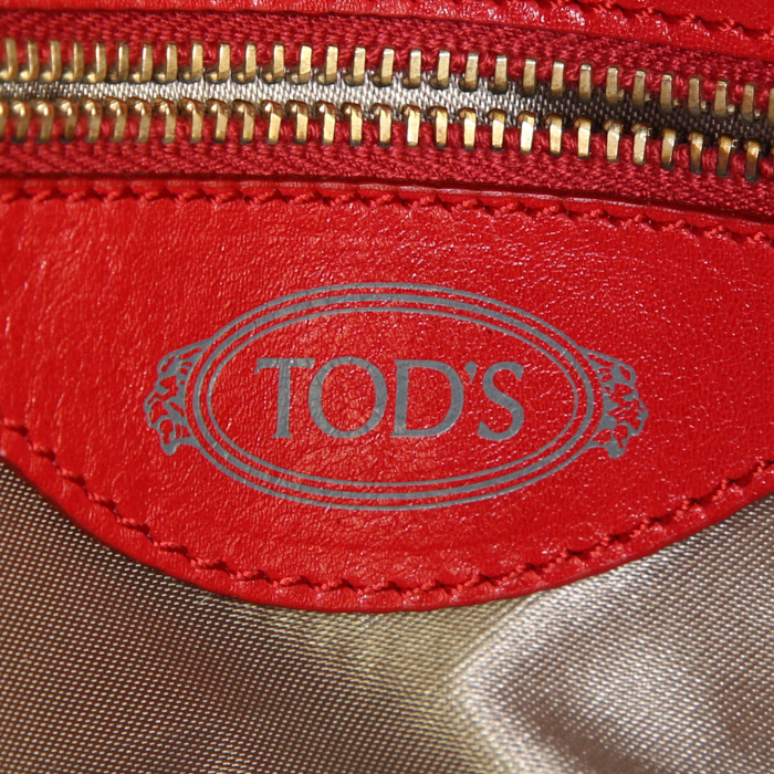 Sac à main Tod's Luna en toile rouge et cuir rouge - Detail D3
