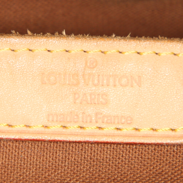 Bolso de mano Louis Vuitton Palermo en lona Monogram revestida marrón y cuero natural - Detail D4