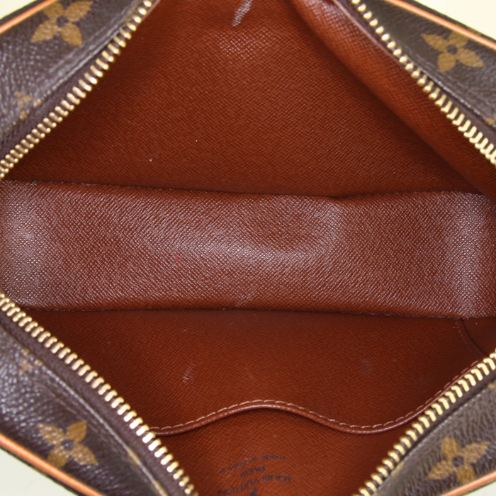 Louis Vuitton Cité small model shoulder bag in brown monogram canvas and natural leather - Detail D2