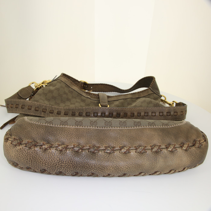 Sac à main Gucci Jackie en toile monogram grise et cuir gris - Detail D5